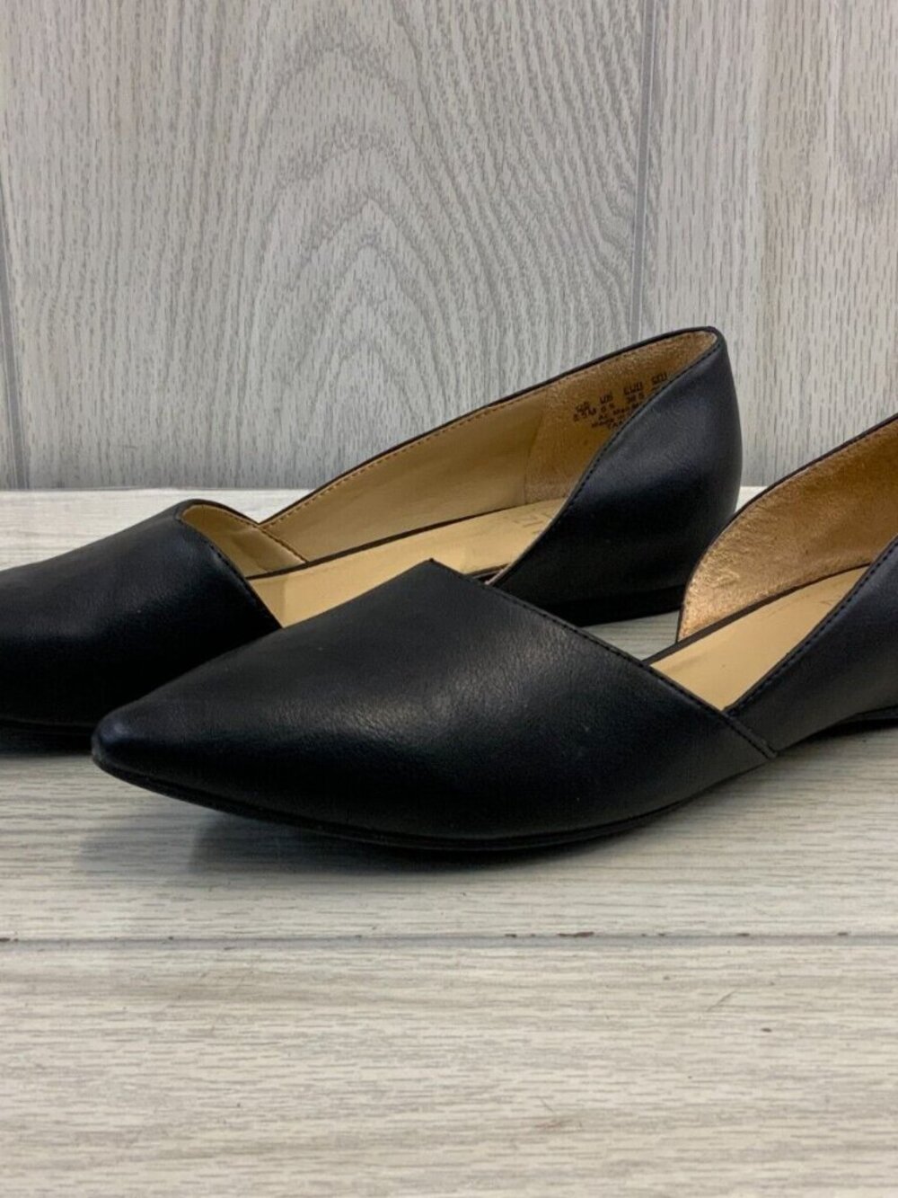 Naturalizer Tamara Black Leather Size 8.5 Womens Flats EXCELLENT Condition